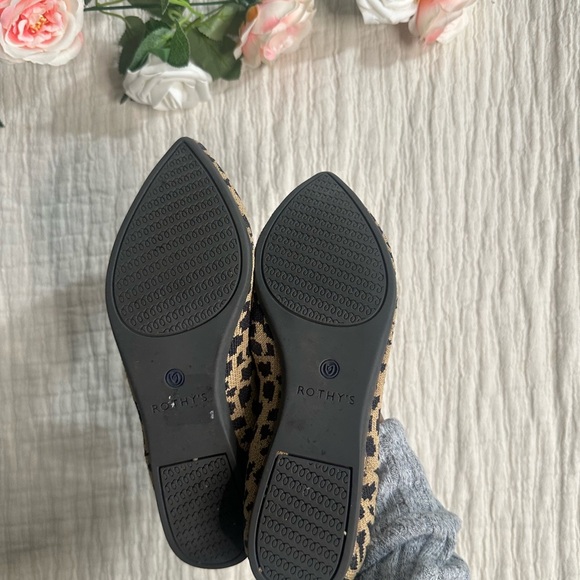Rothy's Brown and Black Leopard Print Flats 5.5 - Picture 4 of 4